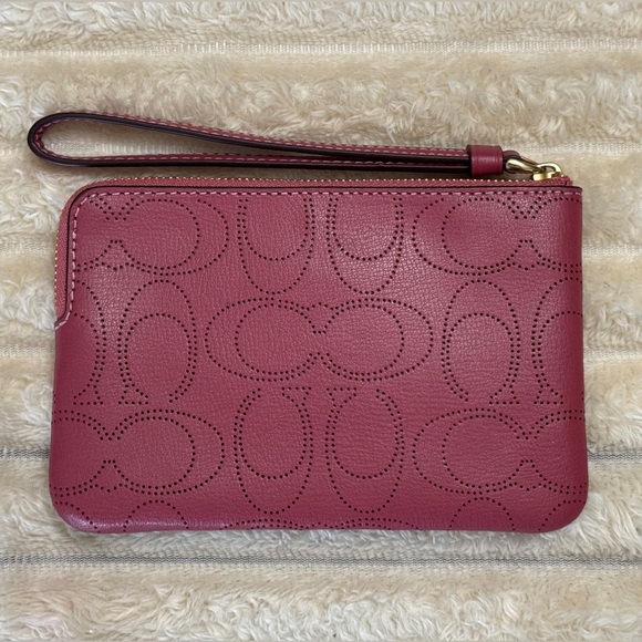Coach Corner Zip Perforated Signature Leather In Rouge - Picture 3 of 6